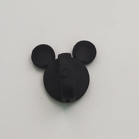 Disney Pin Trading Eeyore Zodiac Sign Taurus Winnie The Pooh Hidden Mickey Pin - Picture 3 of 3